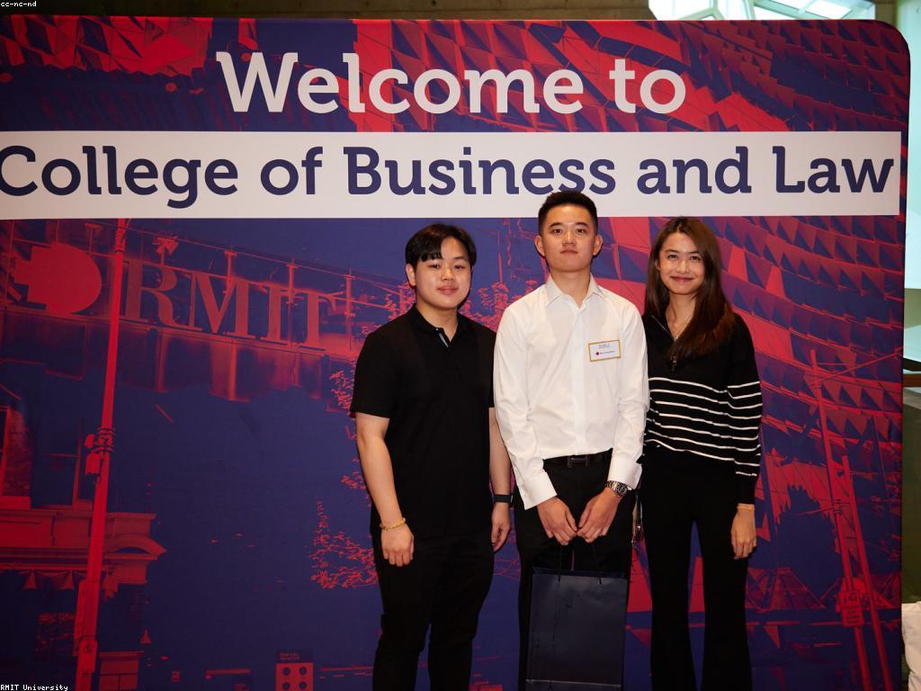 ឱកាសឈ្នះ: ការបង្កើតឱកាសសម្រាប់ជោគជ័យ